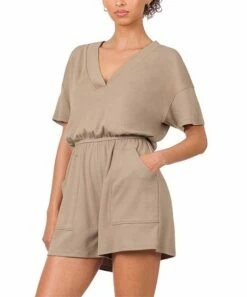 Coupon 👏 Ash Mocha V-Neck Drop-Shoulder Short-Sleeve Pocket Romper - 👩 Women 🎉